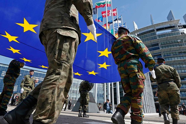 AB ülkelerinin savunma harcamaları 380 milyar avroyu aşacak