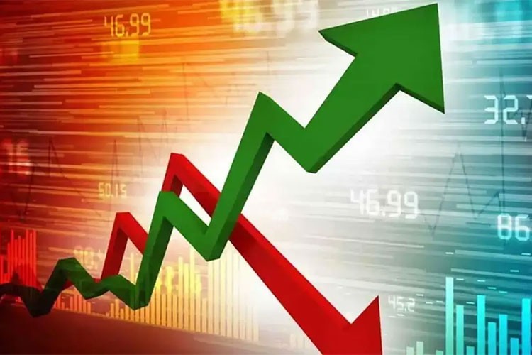 Güven hizmet, perakende ticaret ve inşaatta yükseldi