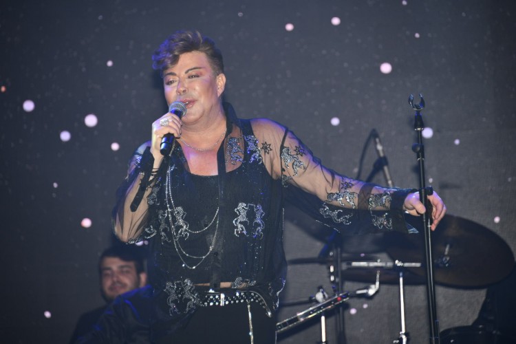 Para verip liste başı oluyorsun!