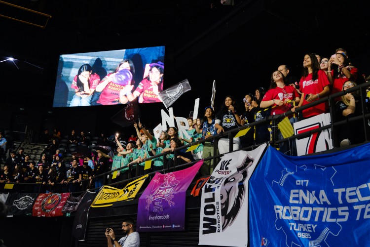 ULUSLARARASI ROBOTİK TURNUVASININ TÜRKİYE AYAĞI SONA ERDİ