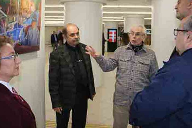 'POZİTİF HAYATLAR' RESİM SERGİSİ KARTALLI SANATSEVERLER İLE BULUŞTU