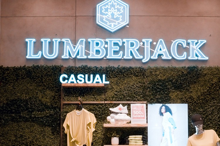 IN STREET 10. yılında teknoloji ile donatılmış konseptiyle İstiklal Caddesi'nde!