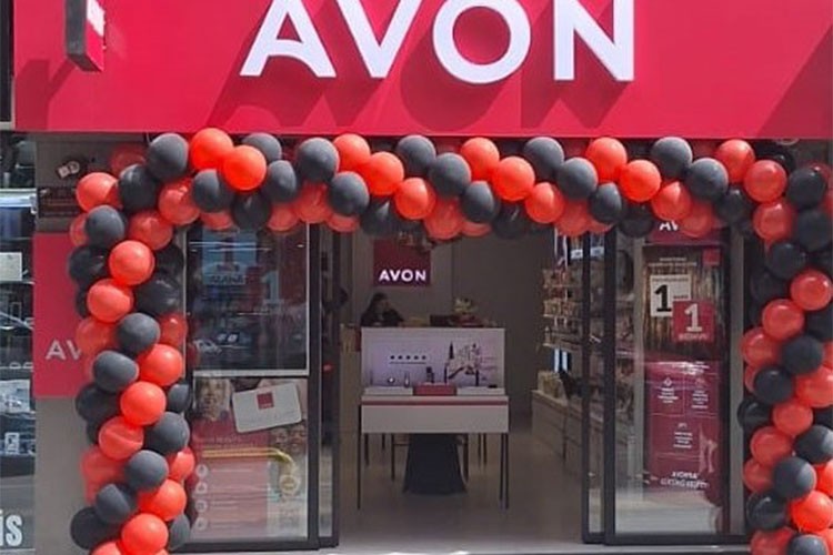 Avon'un 87'nci satış noktası Samsun'da açıldı