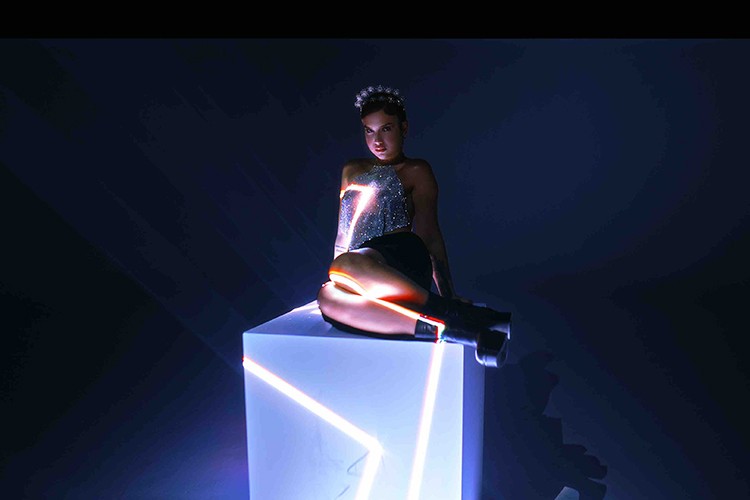 Ben bu incileri elimle topladım