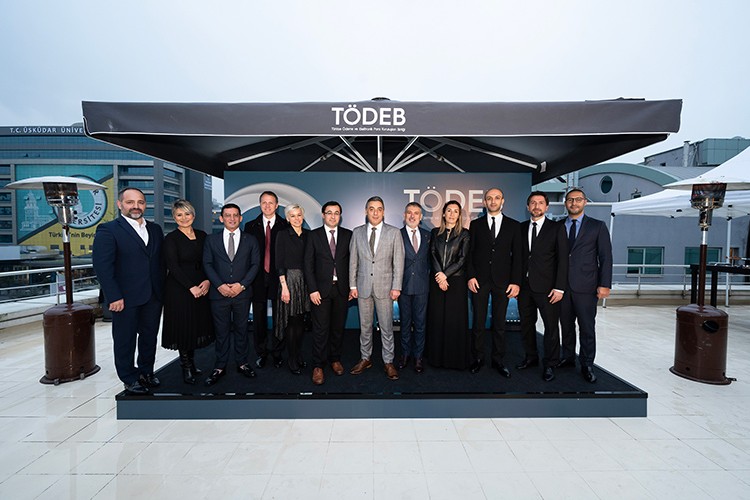 Kamu otoriteleriyle açık iletişime öncelik