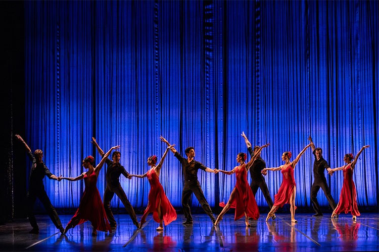 İDOBALE'den "Piccolo Danze"