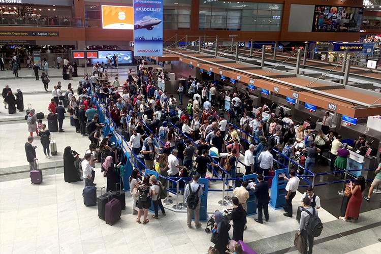 Bayramda yollara düştük