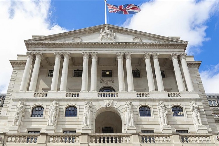 İngiltere Merkez Bankası, politika faizini değiştirmedi