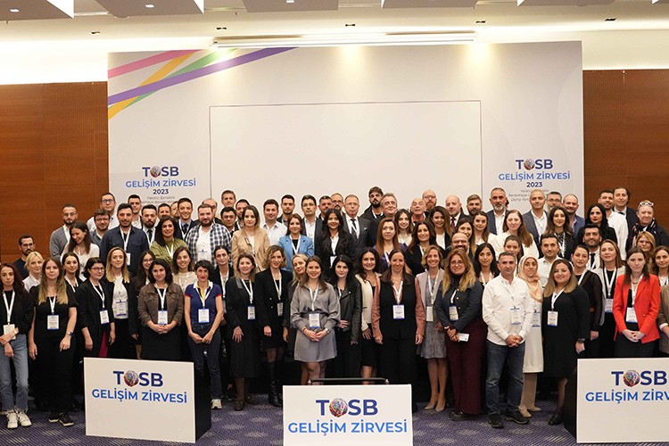 TOSB Zirvesi Birçok Profesyoneli Bir Araya Getirdi