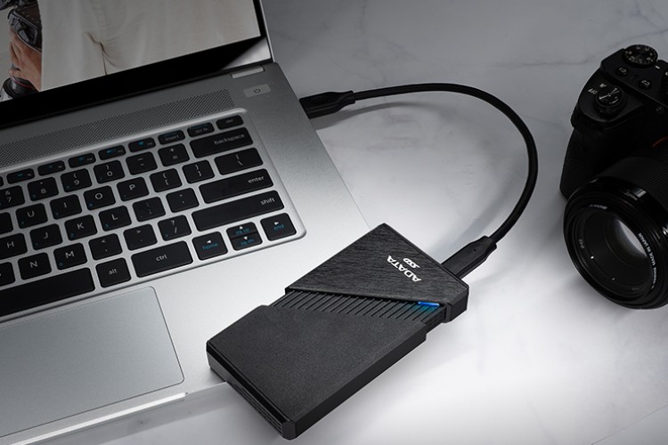 Geleceğin Yeni USB4 Taşınabilir SSD'si