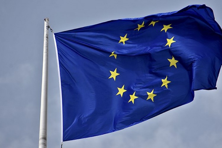 AB'de yanıltıcı reklamlar yasaklanıyor