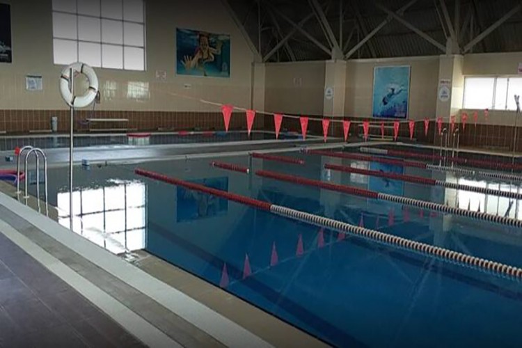 Yüzme havuzu onarılacak