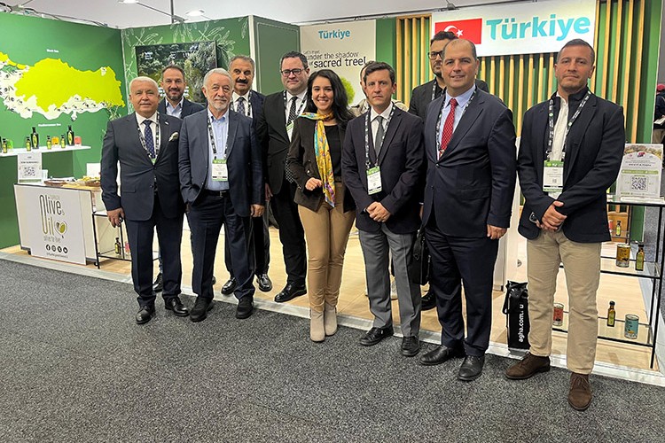 Avustralya'ya ihraç etmek için 30 bin km uçtular