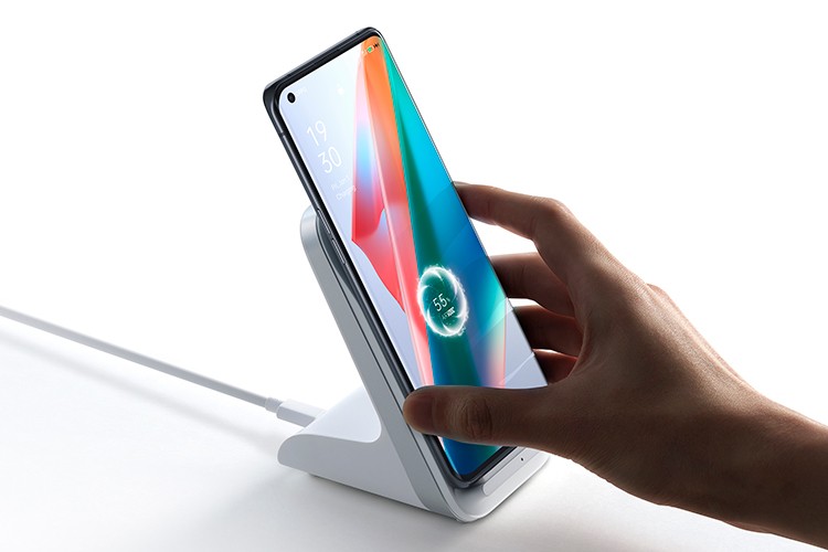 Yeni amiral gemisini tanıttı