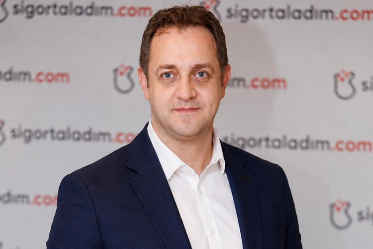 sigortaladim.com'da Genel Müdür Yardımcısı Ahmet Nihat Gürsoy oldu