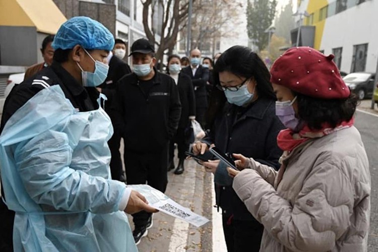 Çin'de Covid önlemlerinde yumuşama belirtileri