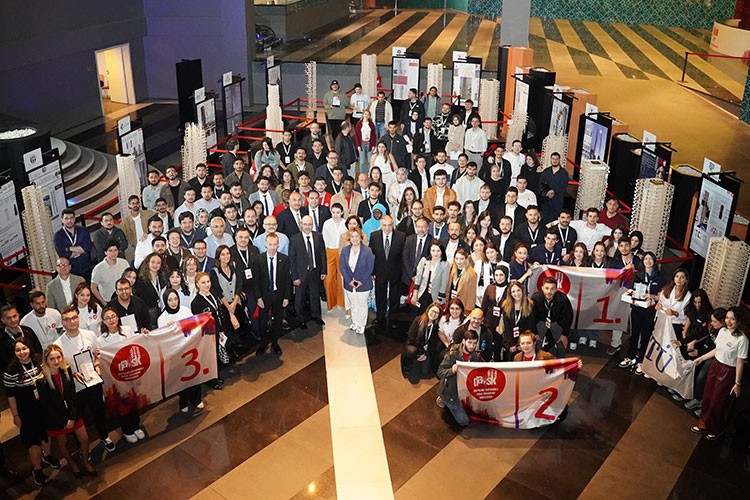 Geleceğin Mühendisleri İstanbul'da Yarıştı