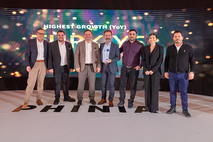 Delphi'nin sürdürülebilir büyüme ve müşteri odaklı yaklaşımı ödüllendirildi