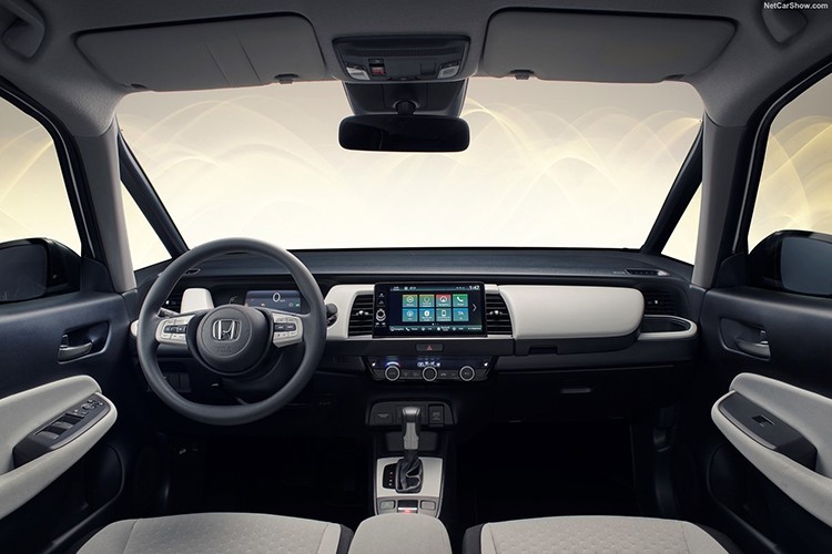 Dışı küçük içi büyük üstelik hibrit