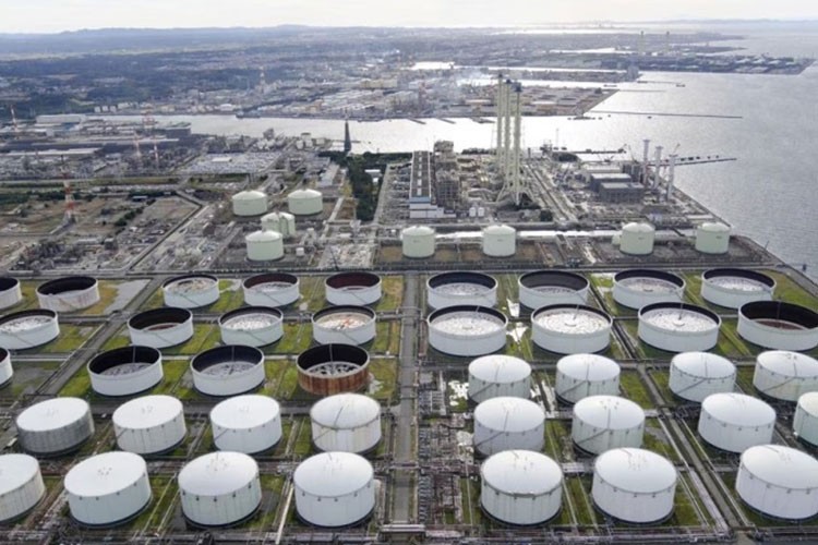 ABD'nin ticari ham petrol stokları 2,7 milyon varil azaldı