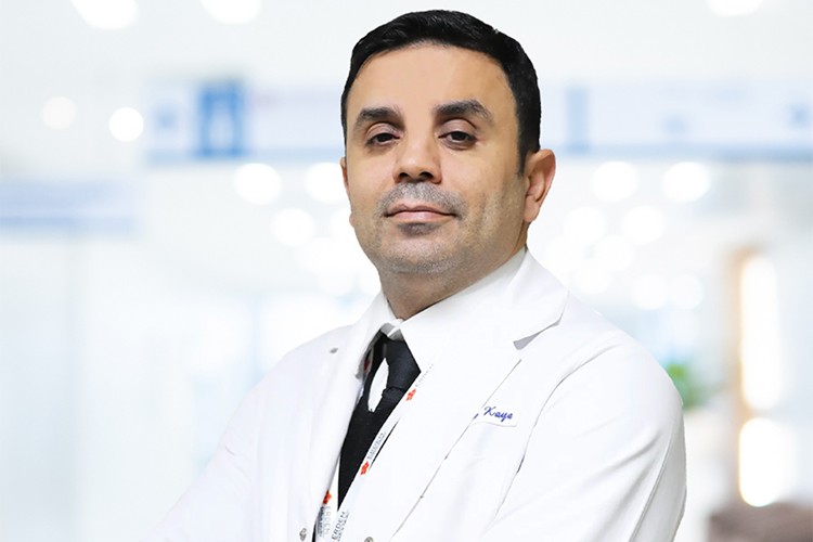 Sürekli Dirseğinizi Dayamak Sinir Sıkışmasına Yol Açabilir