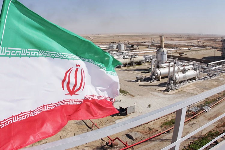 ABD'den İran petrolüne yönelik yeni yaptırım