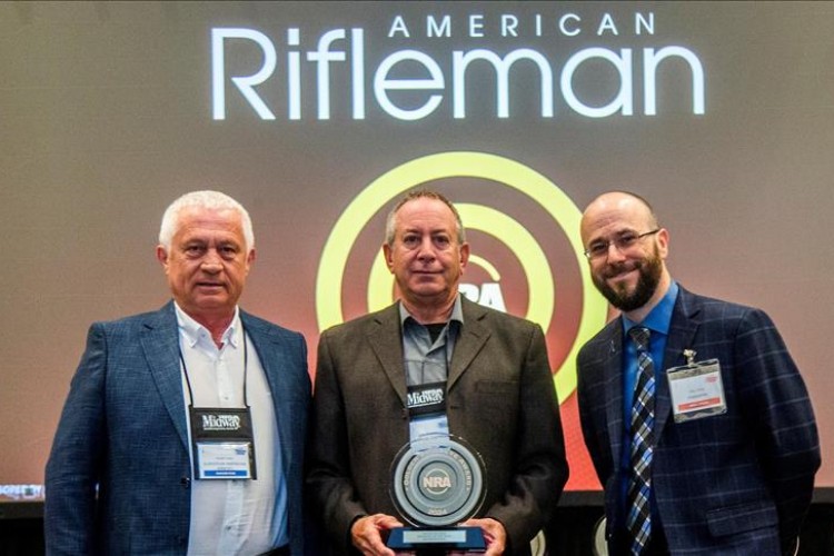 Girsan, MC P35 modeli ile yılın silahı ödülünü aldı