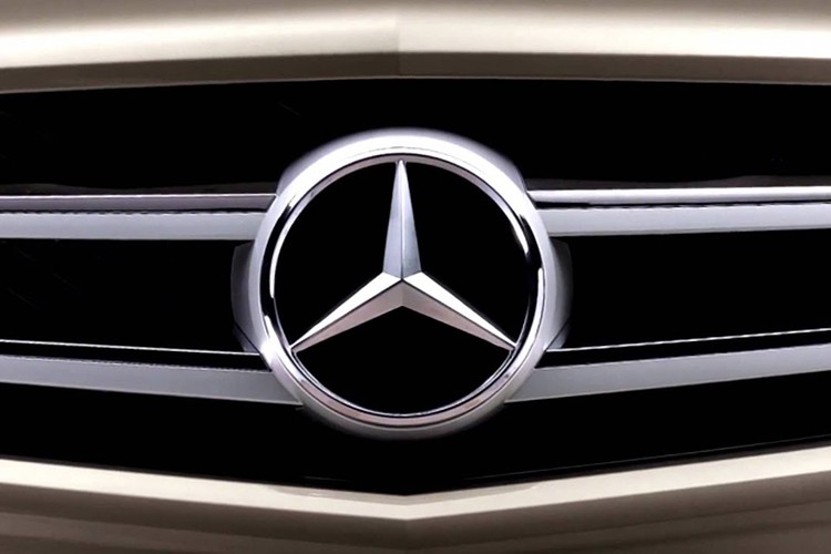 Lüks otomobilde lider...