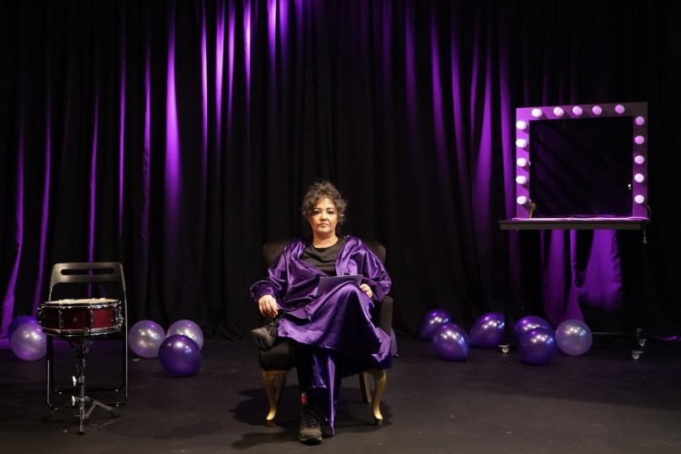 MİZAHIN YÜKSELEN YILDIZI; DİLEK MORHİS