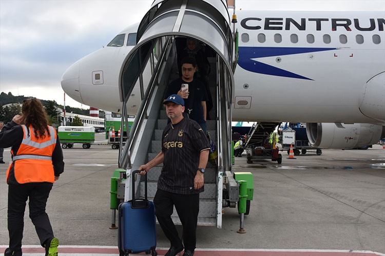 Taşkent'ten ilk yolcular Trabzon'a geldi