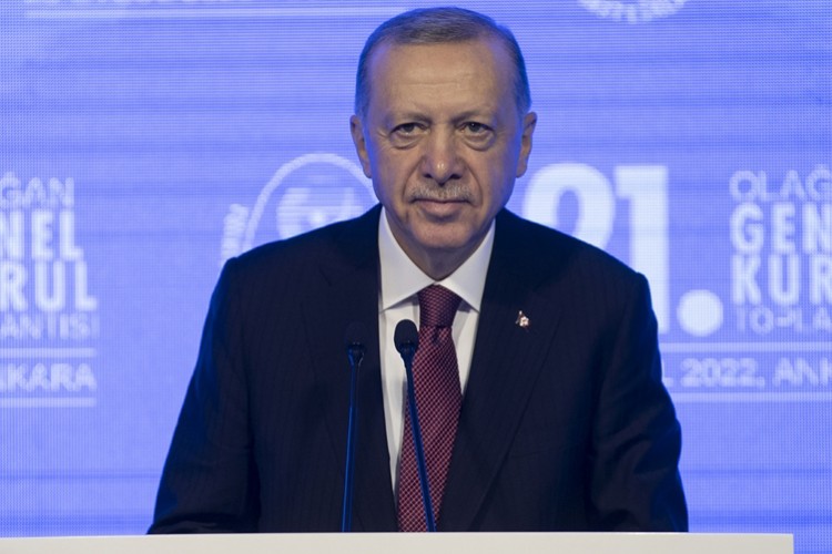 "Düşük faizi savunan bir politika izliyoruz"