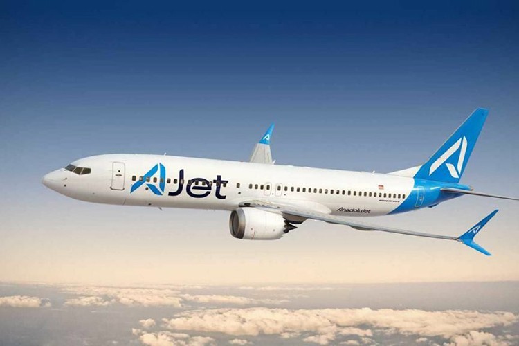 AJet'in İstanbul-Rotterdam seferleri başladı