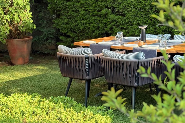 İstanbul'da sonbahar sofraları bahçede kuruluyor