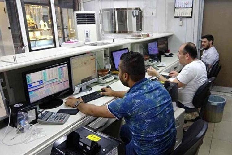 Dolar 18.61'den açıldı