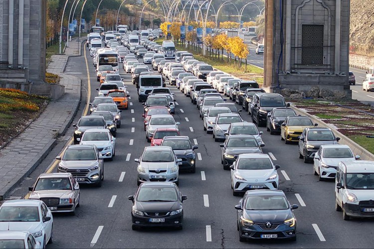 Trafiğe kasımda 183 bin 172 aracın kaydı yapıldı