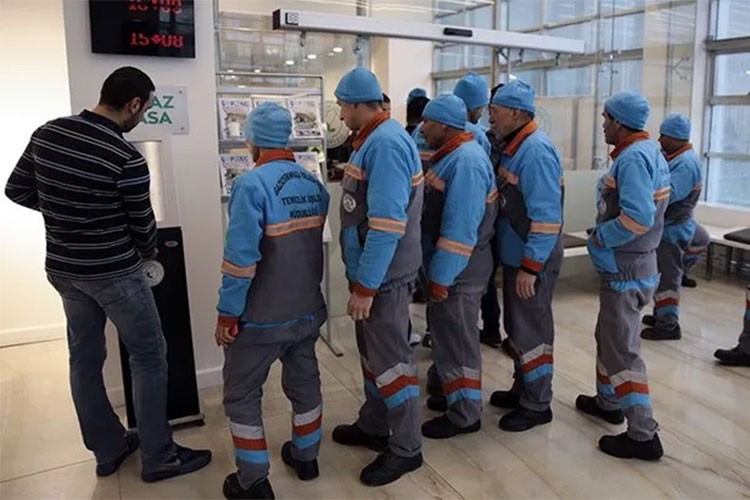 KİT'lerde 2024 yılı itibarıyla 99 bin 460 kişi çalışıyor