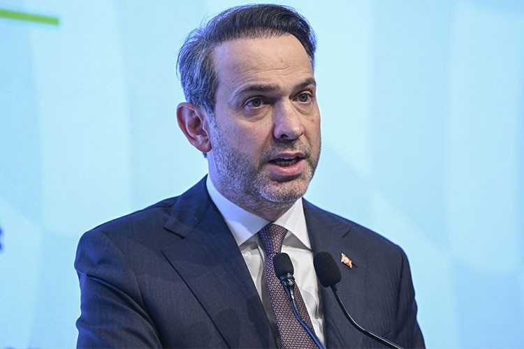 "Petroldeki 1 dolarlık artışın Türkiye'ye maliyeti 400 milyon dolar"