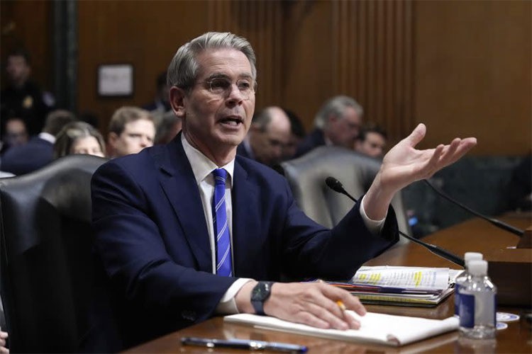 Hazine Bakan adayı Scott Bessent, Senato'dan onay aldı