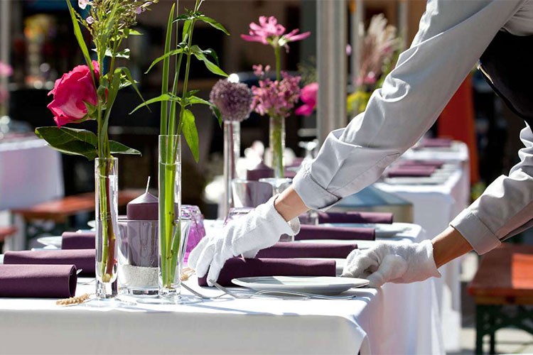 Hizmet üretimi yüzde 1,9 arttı