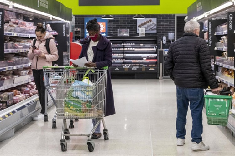 İngiltere'de perakende satışlar kasımda hız kesti