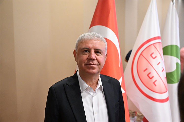 "Az kazanandan az vergi alınmalıdır"