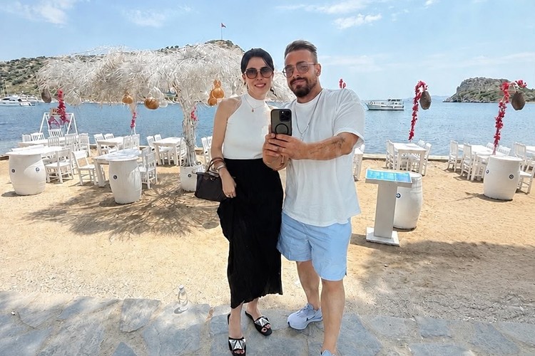 Karataş Çifti Bodrum'da fark yaratıyor