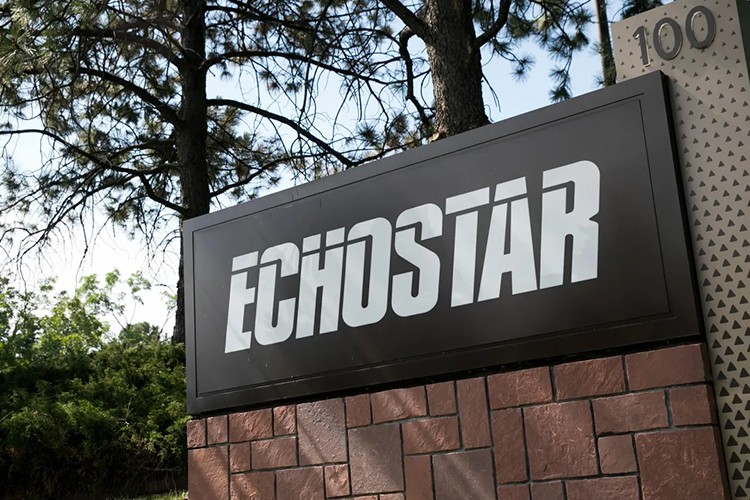 SpaceX, EchoStar'dan 17 milyar dolarlık spektrum lisansı satın alacak