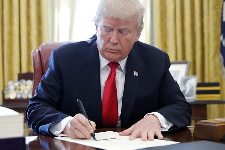 9,1 milyar dolarlık federal kesintileri onayladı