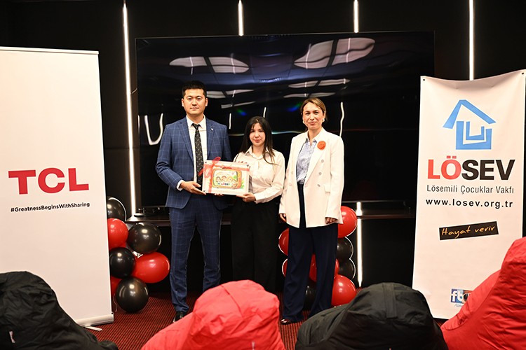 TCL Electronics Türkiye'den LÖSEV'li çocuklara özel sinema odası