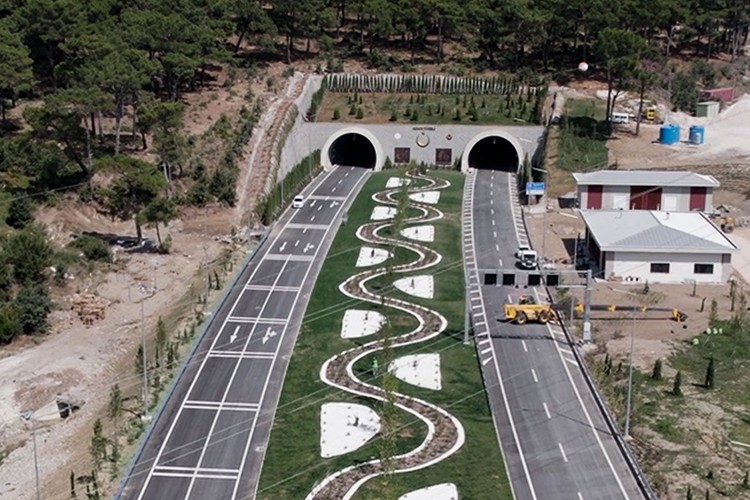 Assos ve Troya tünelleriyle 309 milyon lira tasarruf elde edildi