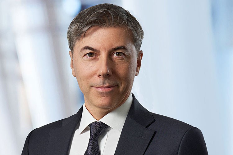 Deprem bölgesinde güçlü binalar inşa edilmesini destekliyor