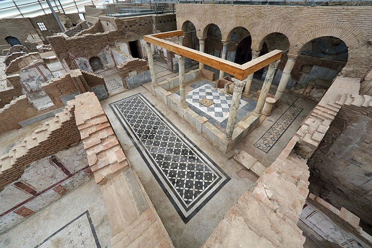 Cengiz Holding'den Efes'e kültürel miras desteği