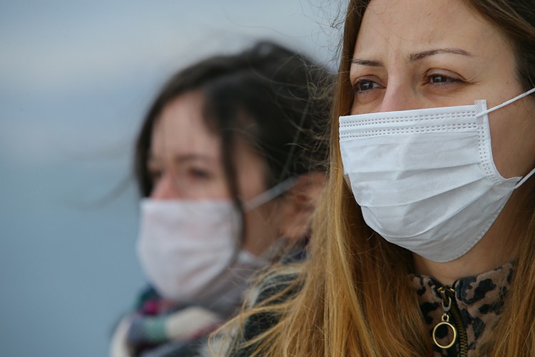 Çin 200 milyon maske istedi