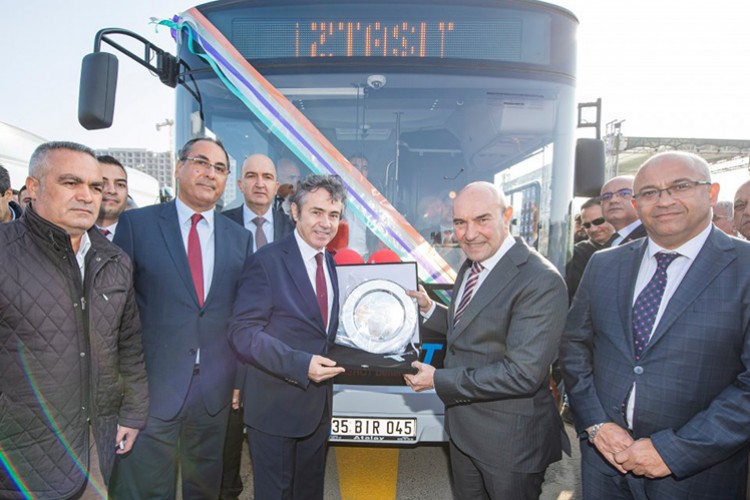 Otokar'dan İzmir Menemen'e 103 otobüslük dev teslimat